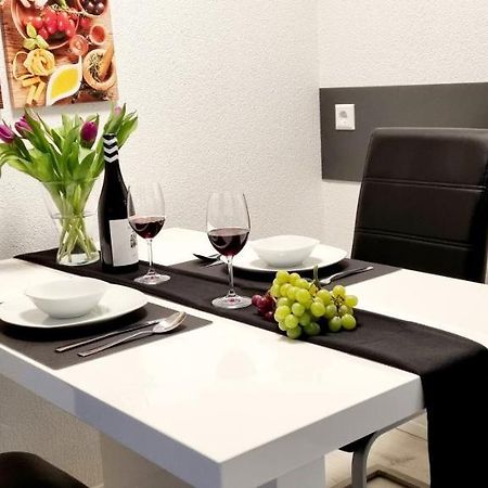 Apartmán New Modern Selfcheckin Publicfreeparking Highspeed Wifi Kingsizebed Baden-Baden Exteriér fotografie
